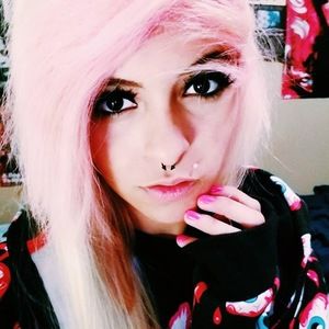 Meet your Posher, Aly